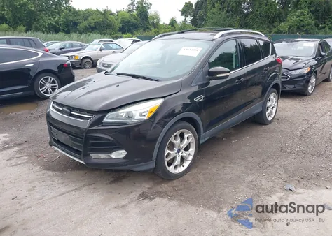 2013 Ford Escape Titanium из США, поврежденный, VIN 1FMCU0J92DUA70575